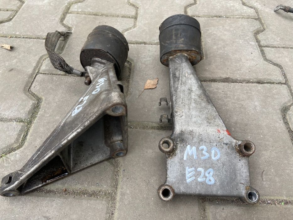 łapy silnika mocowania BMW E24 E28 CS1 CS2 M30 3.5 M30B34 M30B30 M30B3
