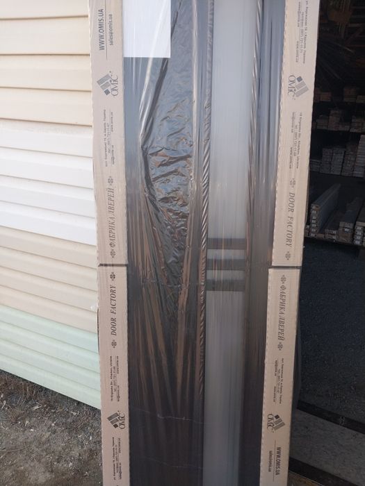 Двери межкомнатные, в наличии и под заказ.Витринные полотна от 900 гр