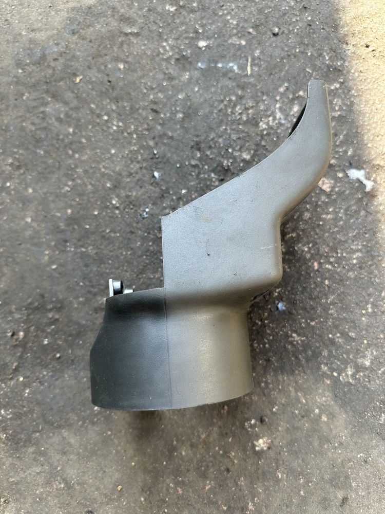 Кожух руля Mercedes Vito 639, Viano пластик подрулевой A6396881106