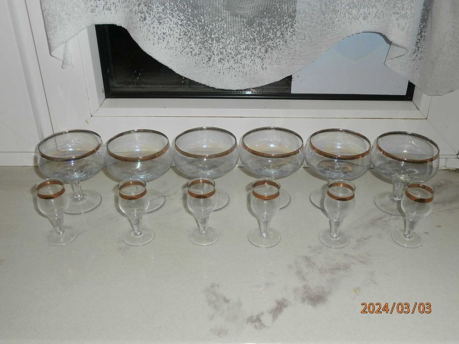 Kieliszki szampanówki 6 szt. + do wódki 6 szt. Złoty Rant PRL, vintage