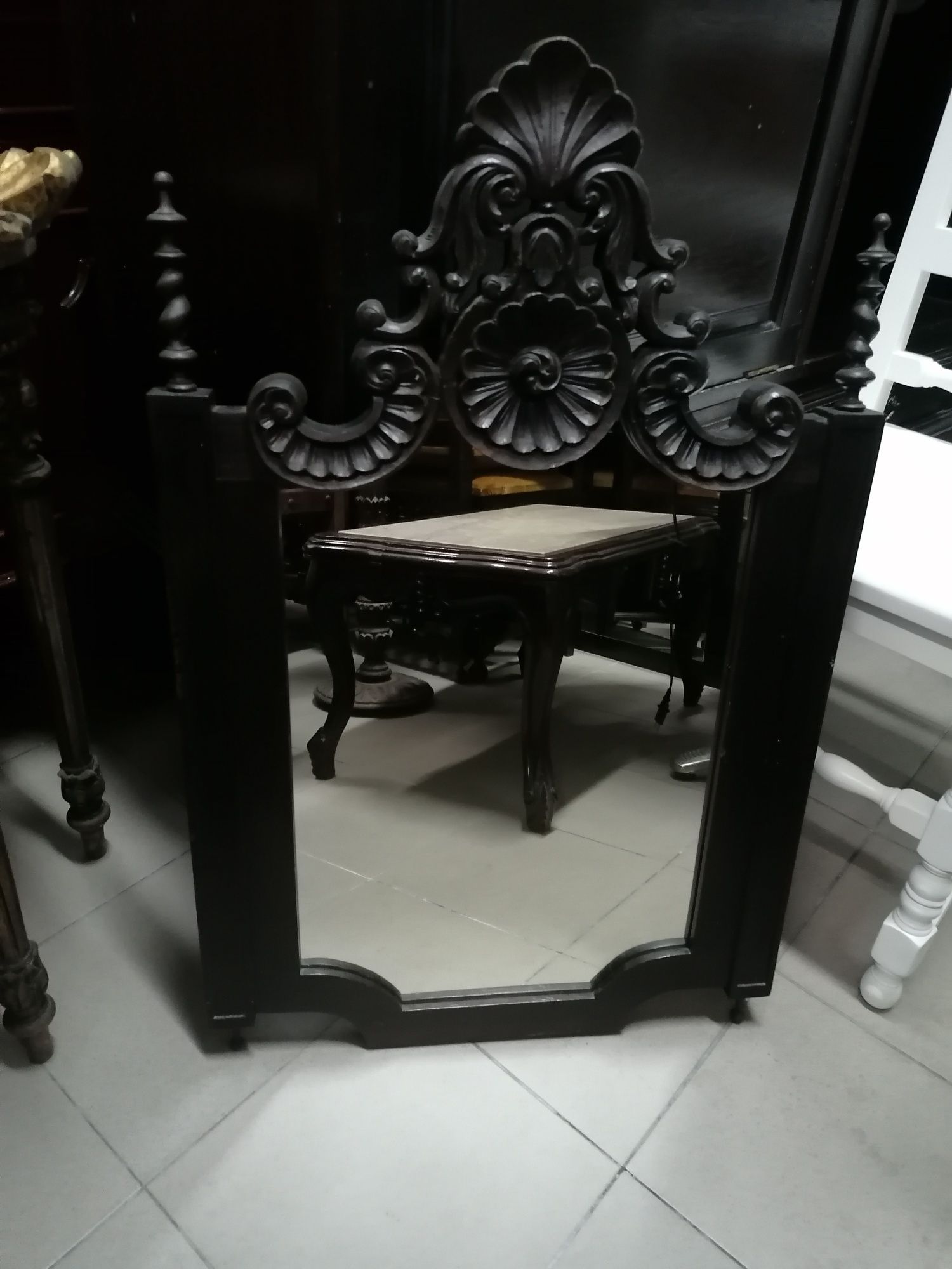 Quarto antigo sem roupeiro