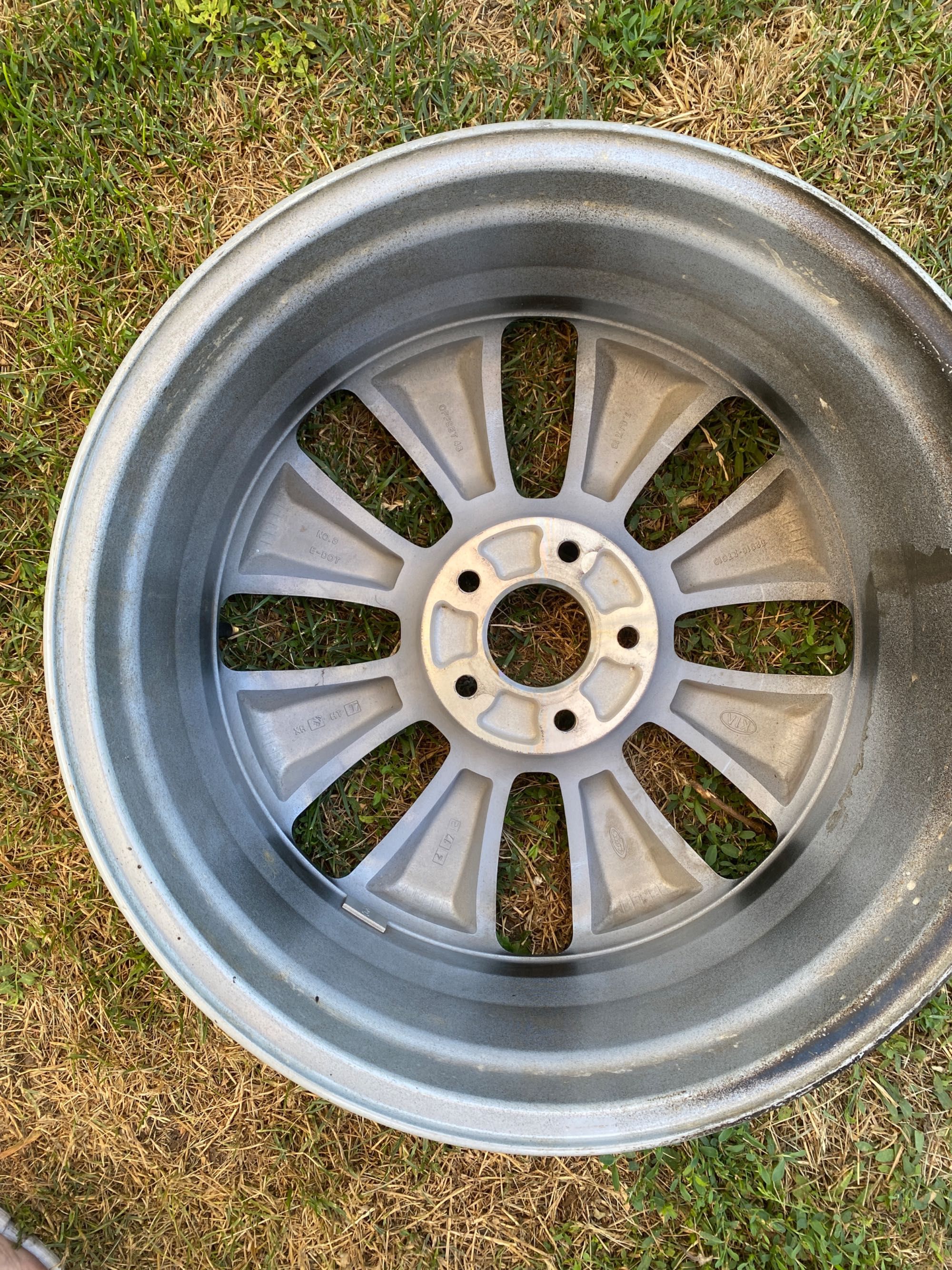 Диск R18 ET46 5x114.3 67.1 KIA Optima 52910-2T610 оригінал як новий