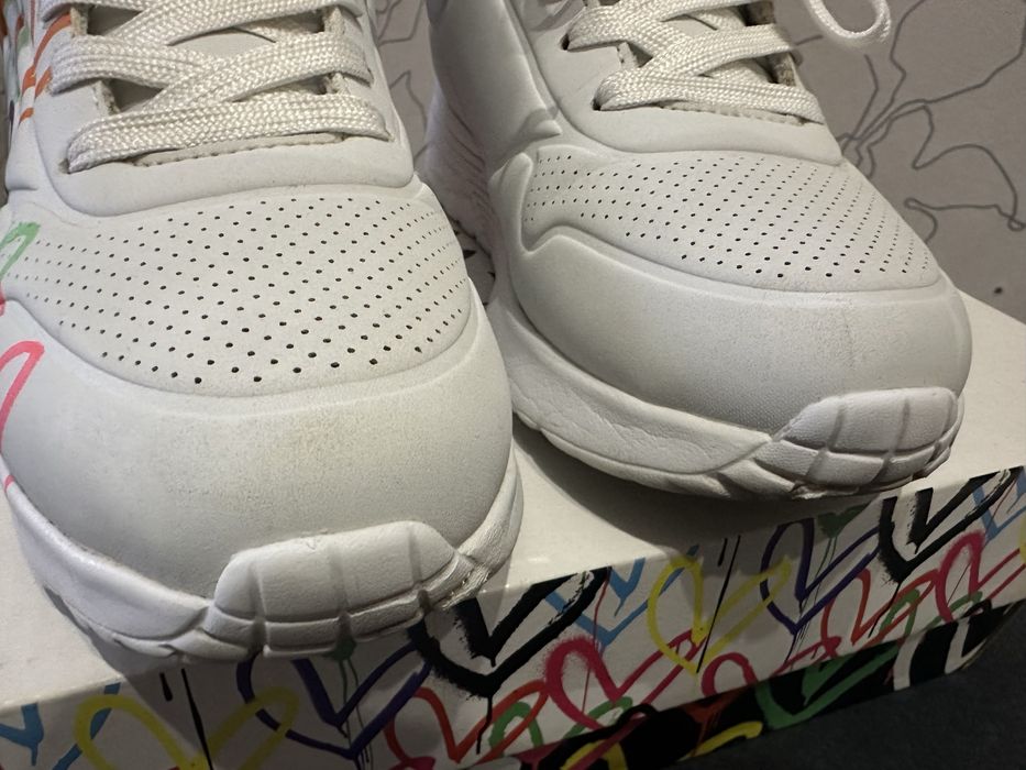 Кроссовски Skechers