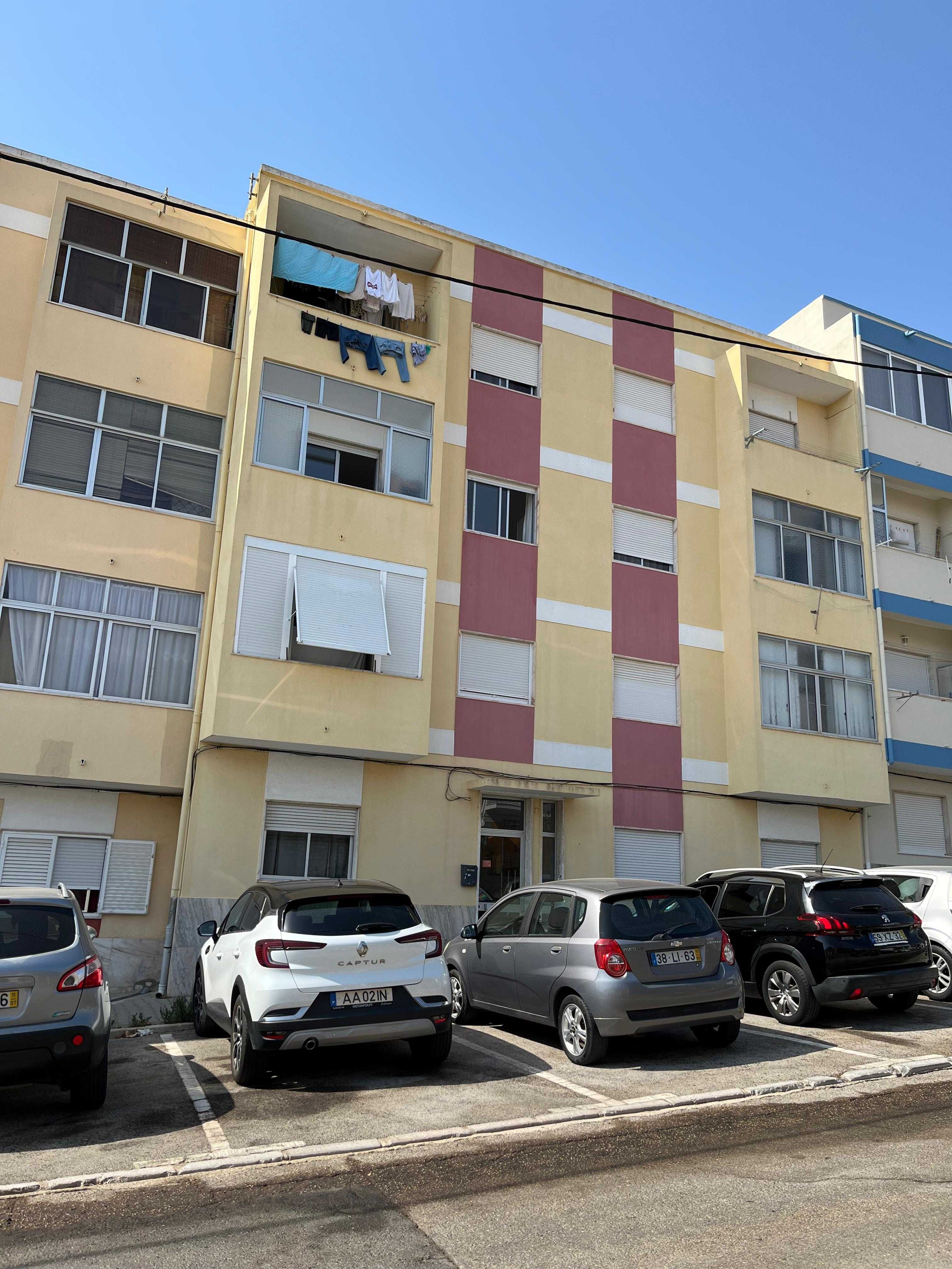 Quarto para arrendar em Setúbal a estudantes (Praias do Sado)