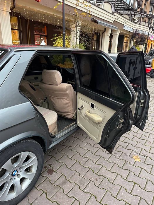 Бандітка БМВ Е28