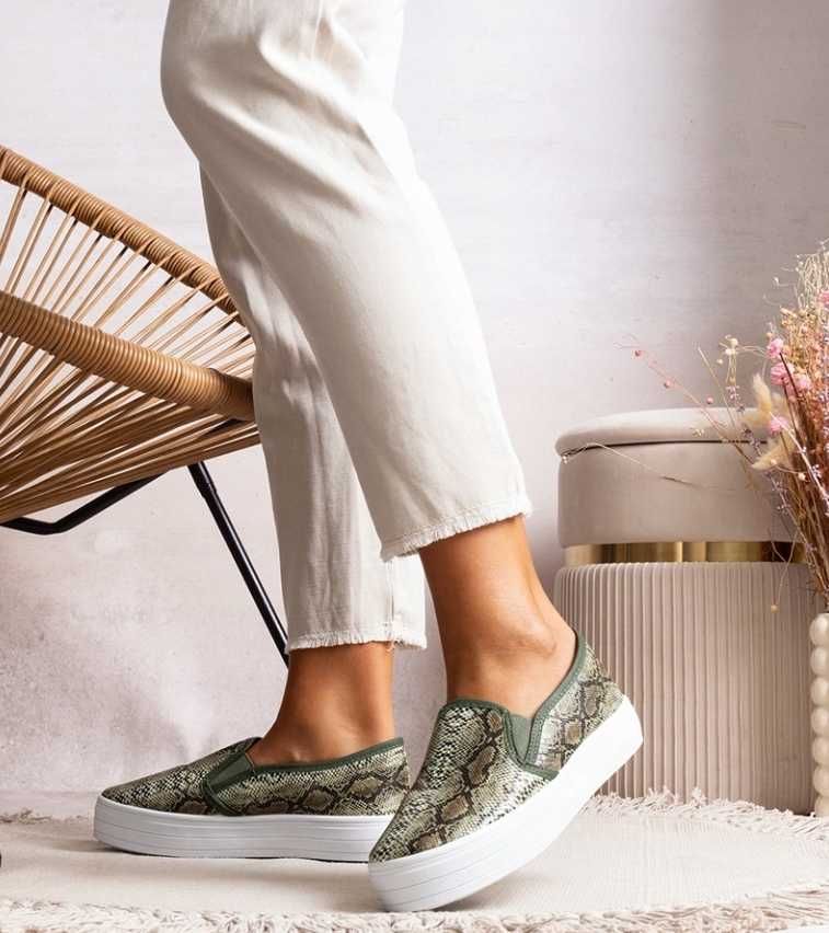 Zielone tenisówki Slip On 38