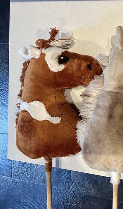 Hobby horse brązowy łaty z kijem