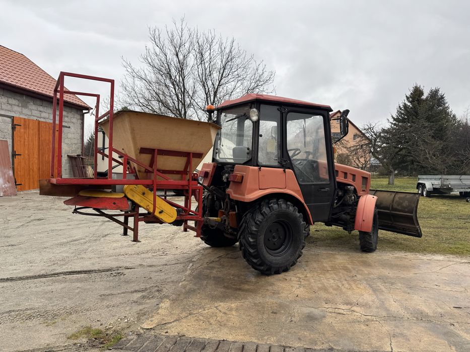 MTZ 320 zima pług komunalny 4x4