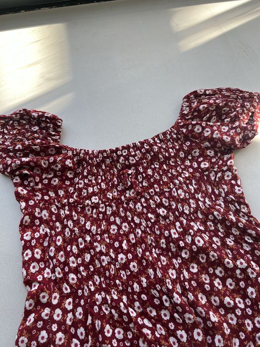 Długa/maxi sukienka; bordowa we wzory; kwiaty; hiszpanka; off shoulder