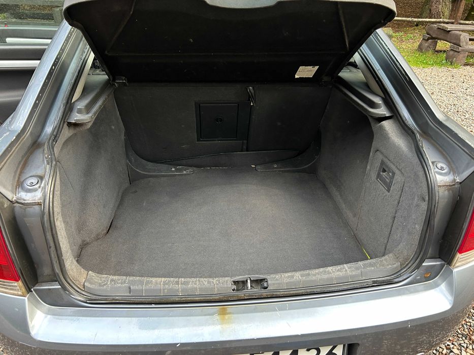 Opel Vectra C 1.8 GTS. 122KM, 2002r + komplet zimówek na felgach 16'