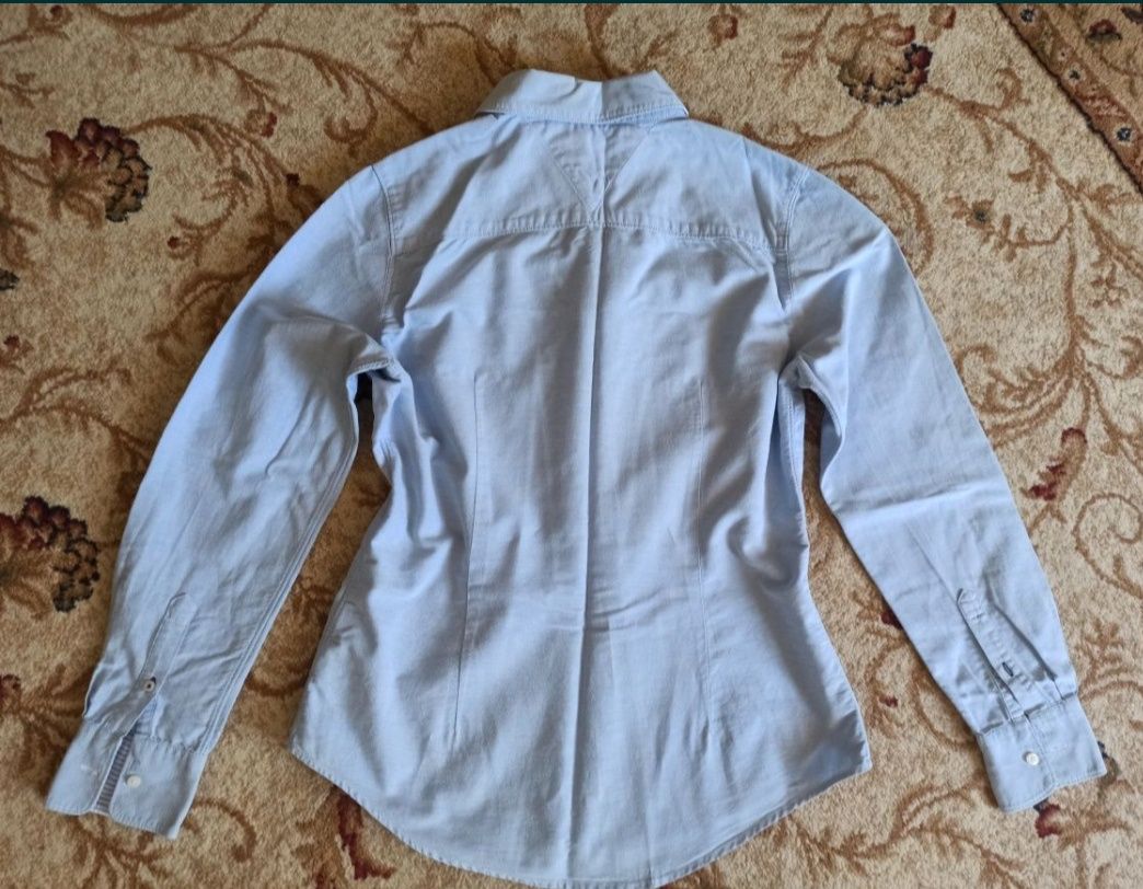 Рубашка Tommy Hilfiger розмір 10
У відмінному стані
Відправлю олх-дост