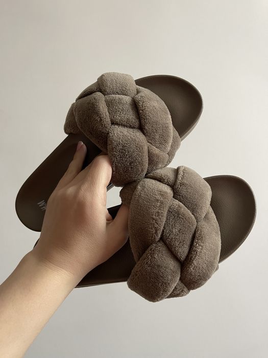 Тапки- шльопки h&m 38 розмір