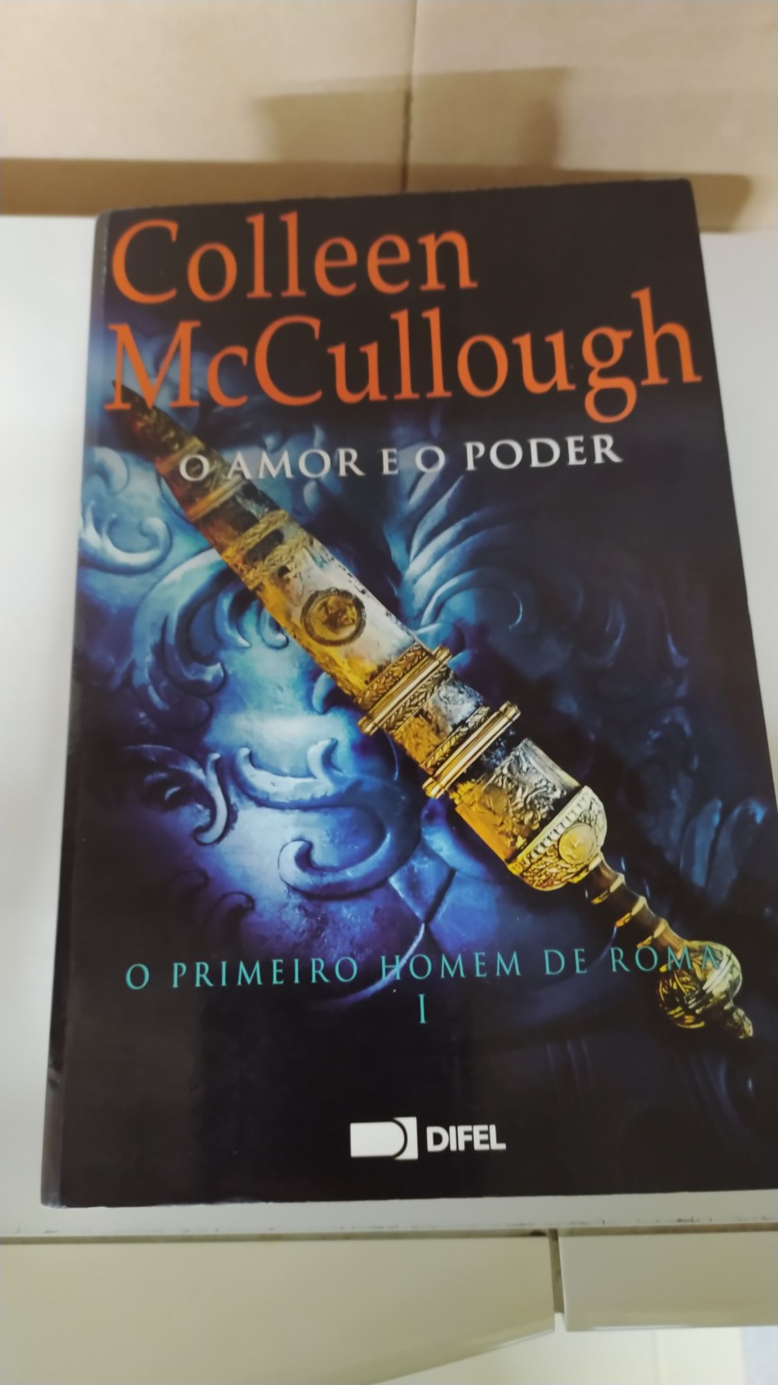 Colleen McCullough - O Amor e O Poder