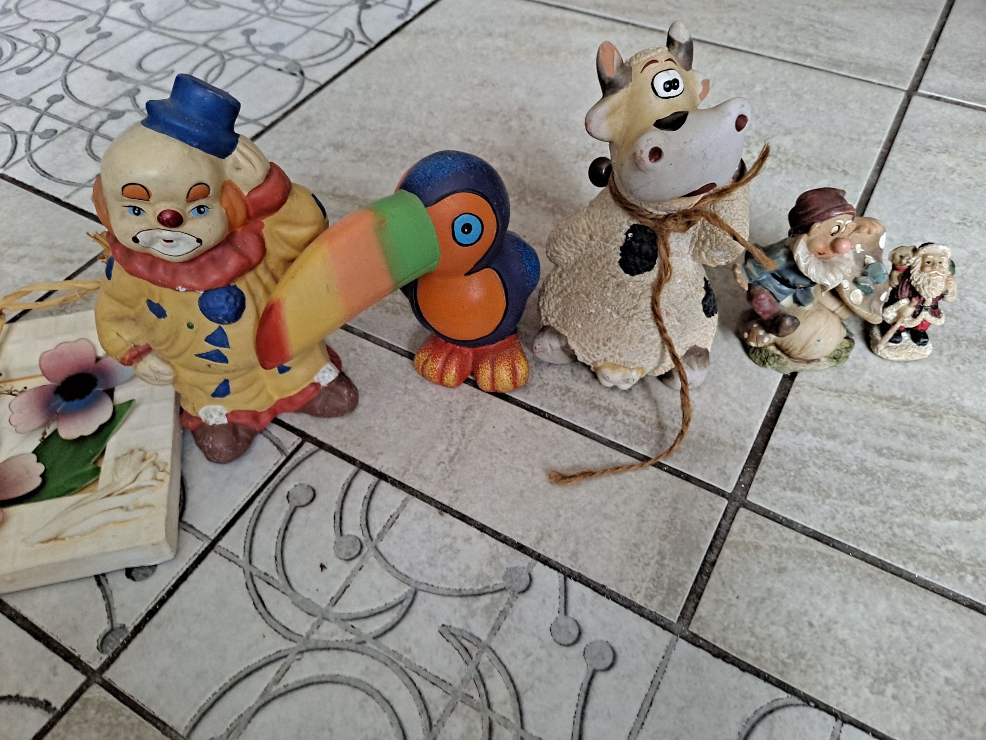 Figurki porcelanowe 5 sztuk obrazek + gratis