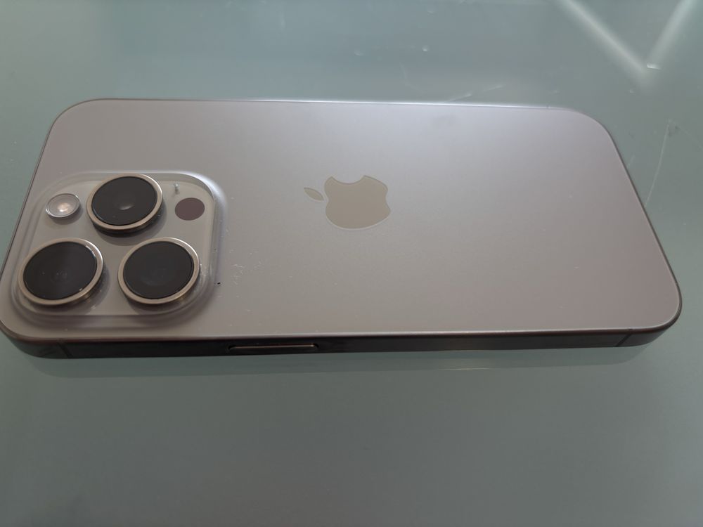 Iphone 15 Pro Usado
