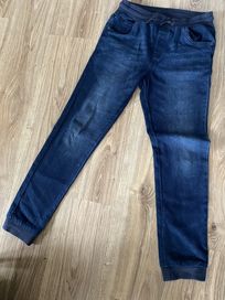 Spodnie jeansowe r.158