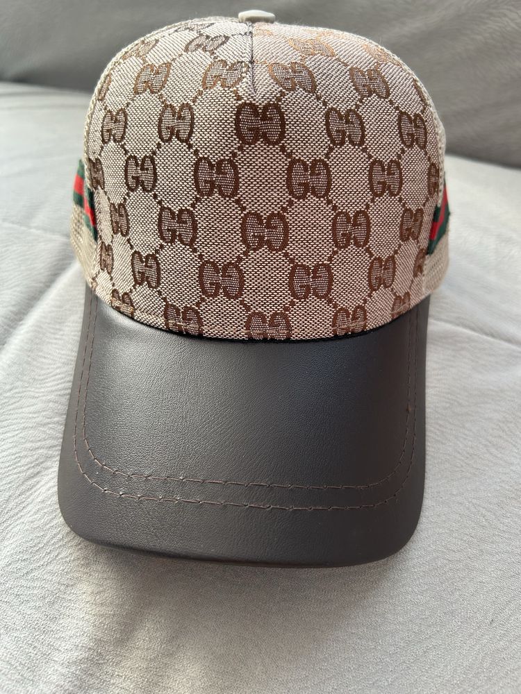 Beżowa czapka z daszkiem Gucci rozmiar uni