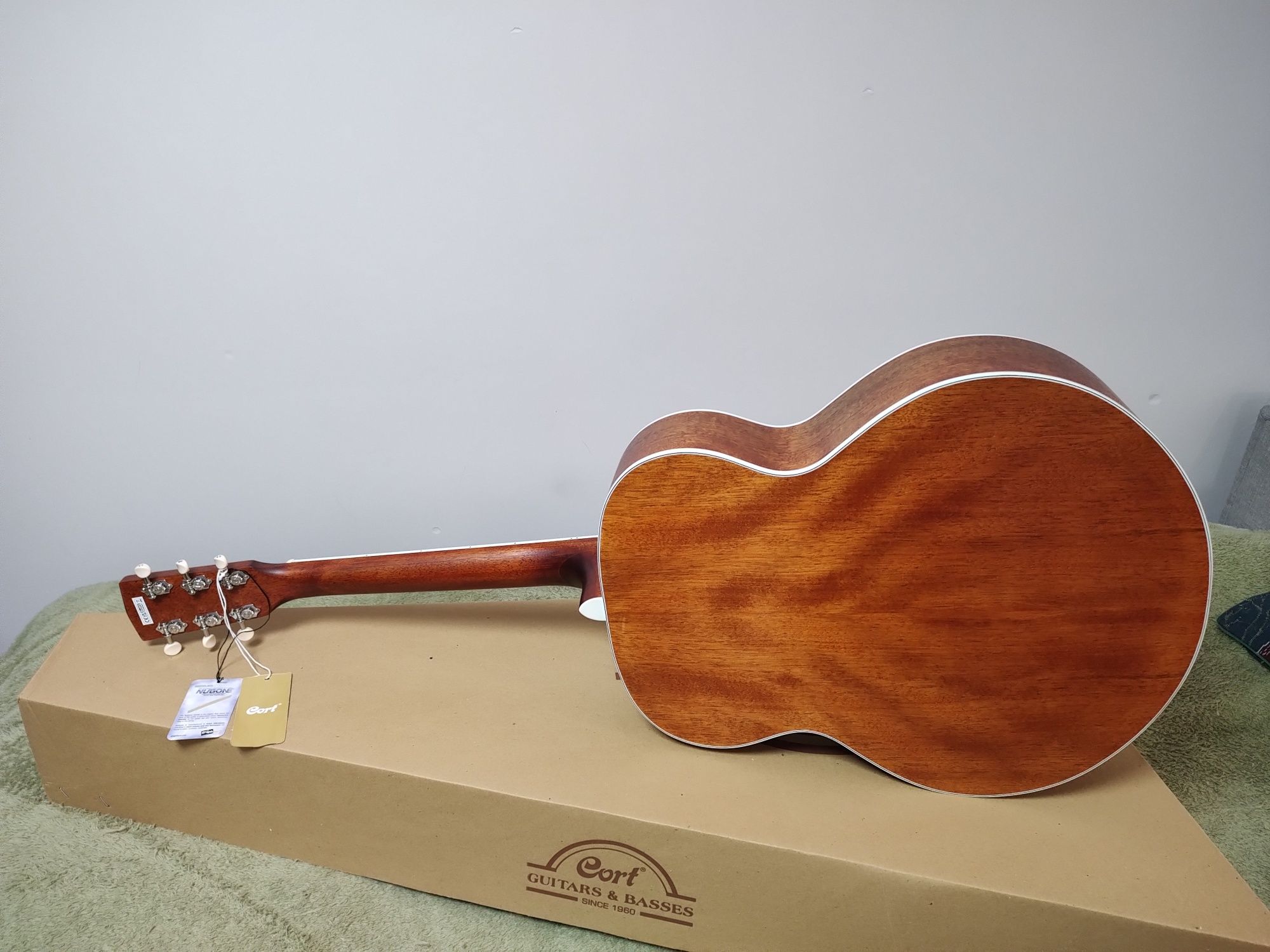 NOWA Cort CJ RETRO VSM gitara elektroakustyczna Piękne Jumbo !!
