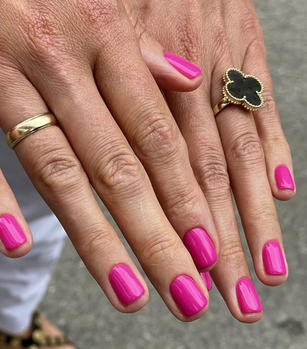 Манікюр та педикюр