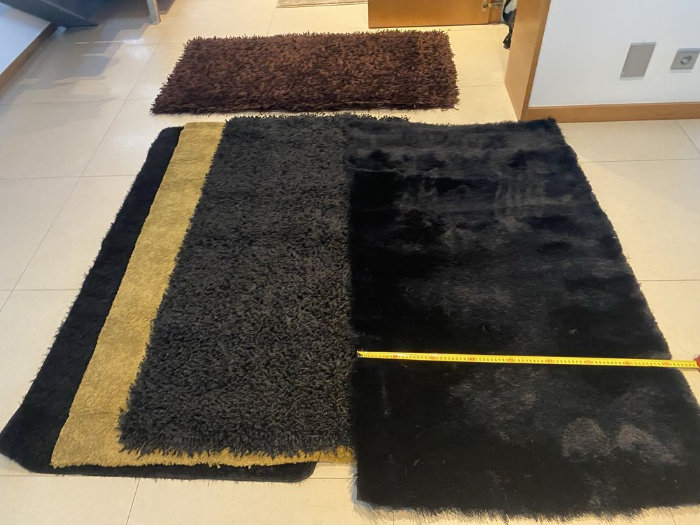 Tapetao 150 cm x 80cm 3 pretis e tons dourados e 1 castanho