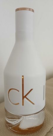 Woda toaletowa CK in 2U her 50 ml mniej niż 3/4 Calvin Klein