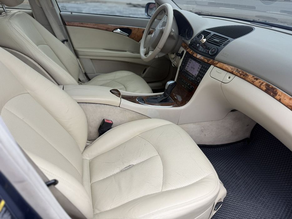 Мерседес бенс E211