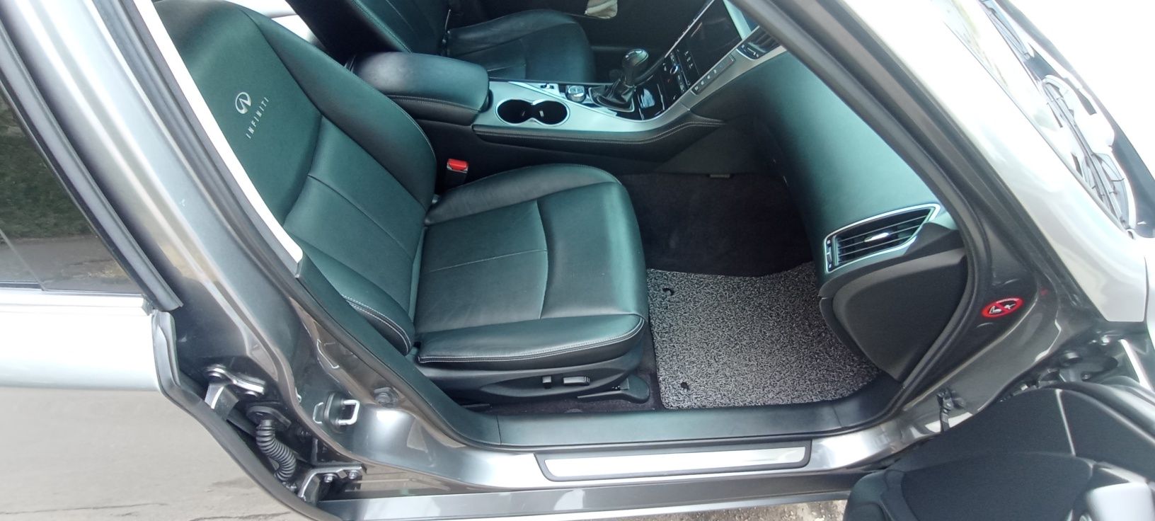 Infinity Q50 premium