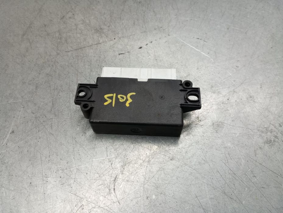 Módulo parking PEUGEOT 208 II