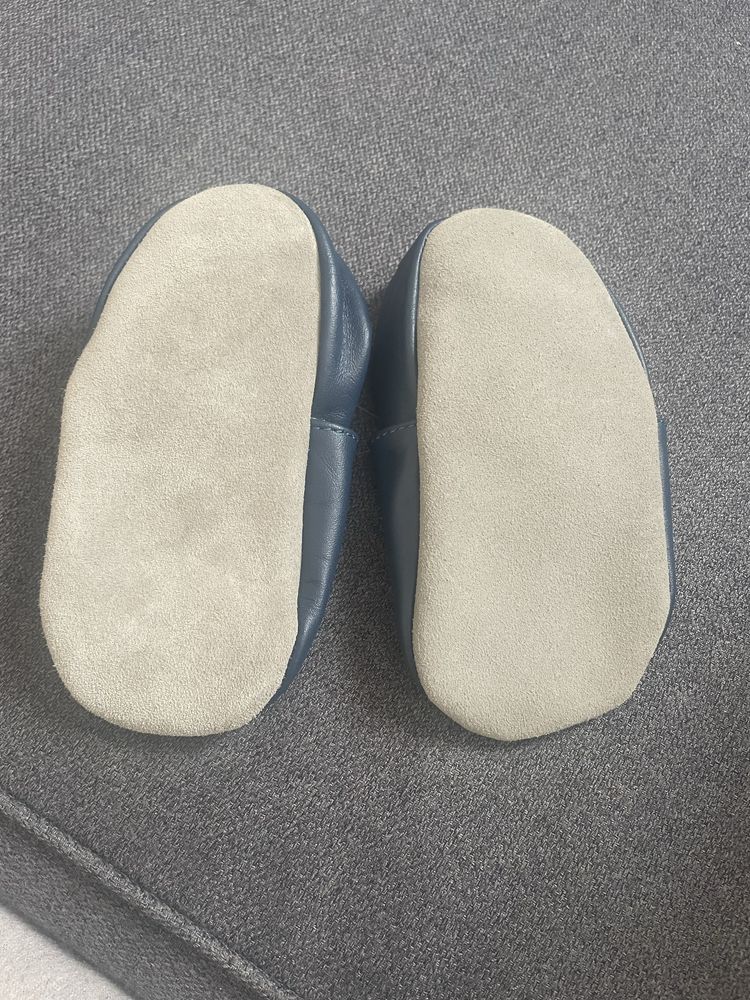 Kapcie skorzane chlopiece nowe wkladka 16cm