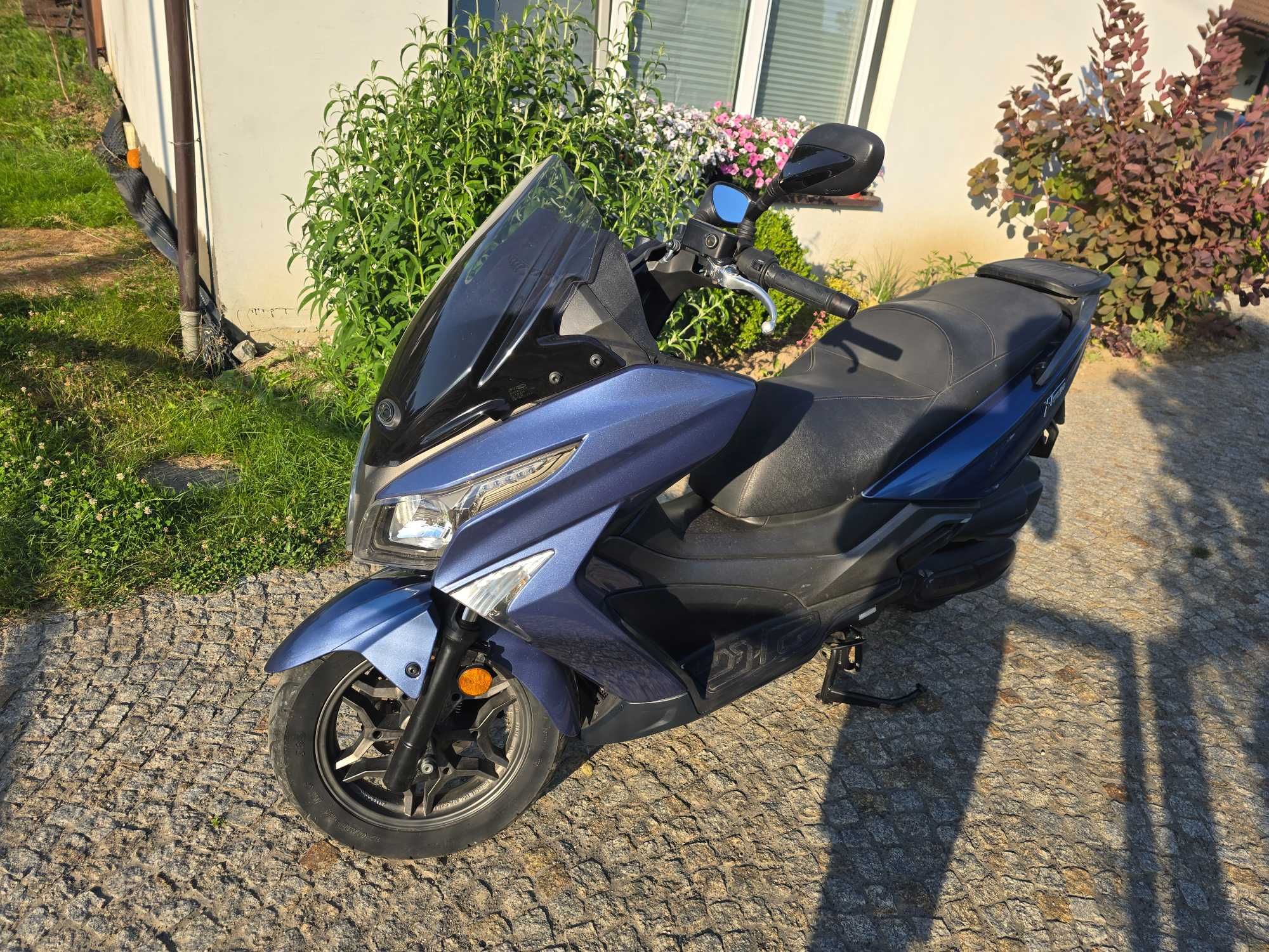 Kymco X-Town Maxi Skuter PCX FORZA X MAX Honda Yamaha