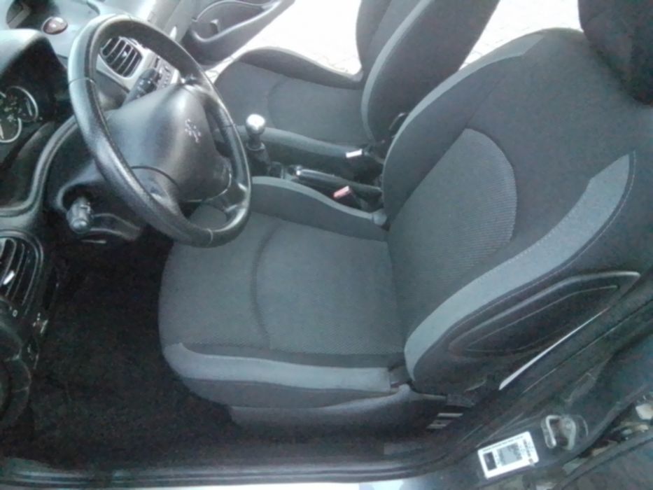 Peugeot 206 1,4 I wersja JBL,5 drzwiowy.