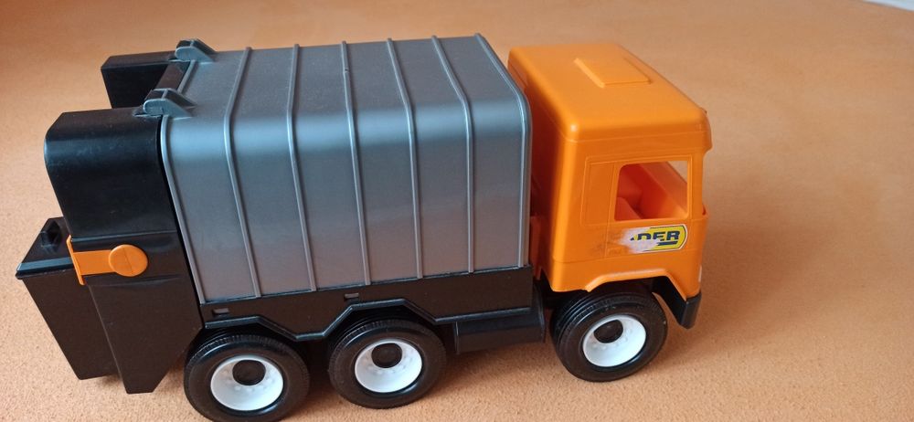 Іграшкова Машинка Сміттєвоз Wader Middle Truck City (39312)