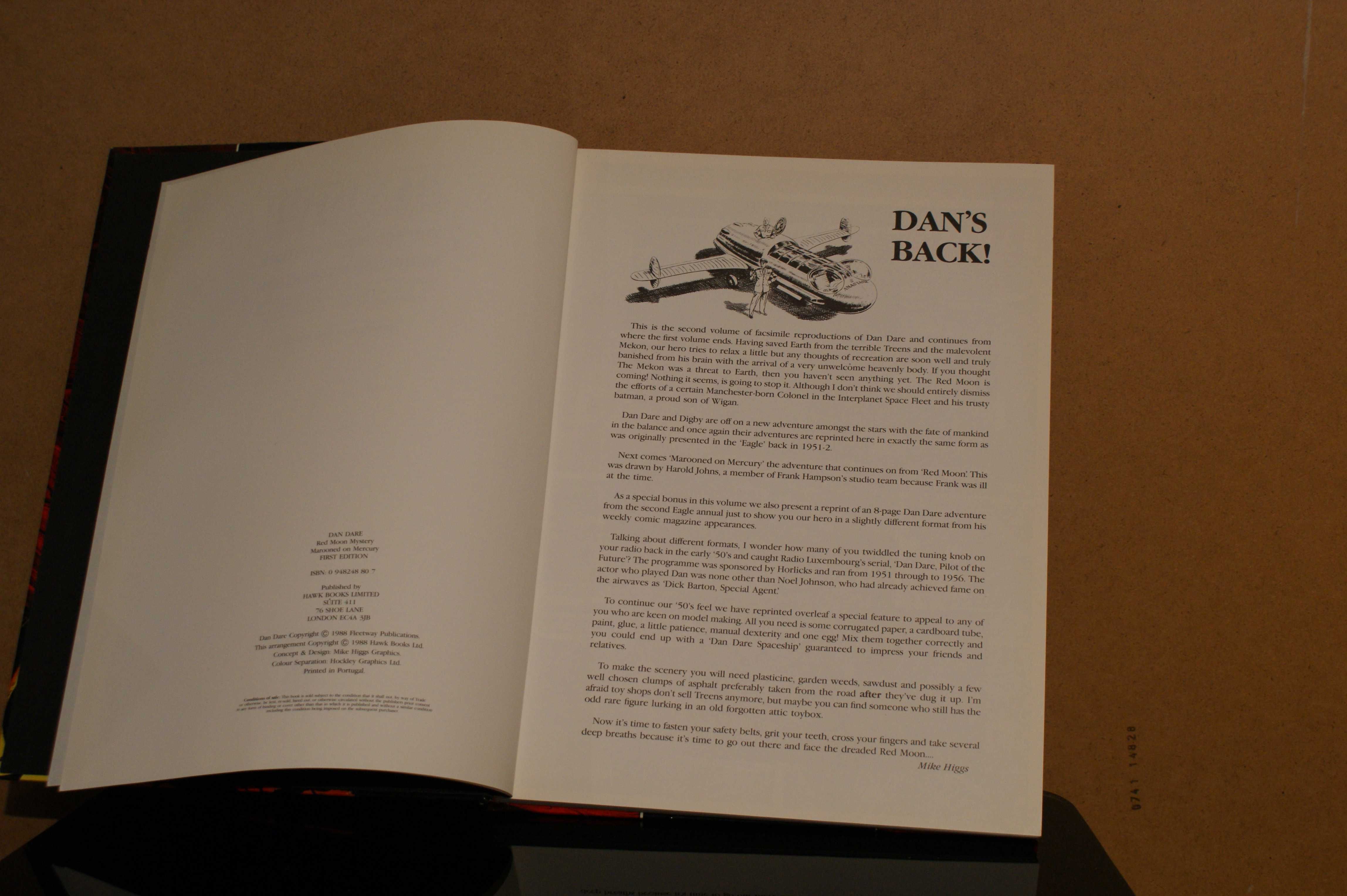 Kolekcjonerski komiks duży format Dan Dare 1988r HAWK j.angielski