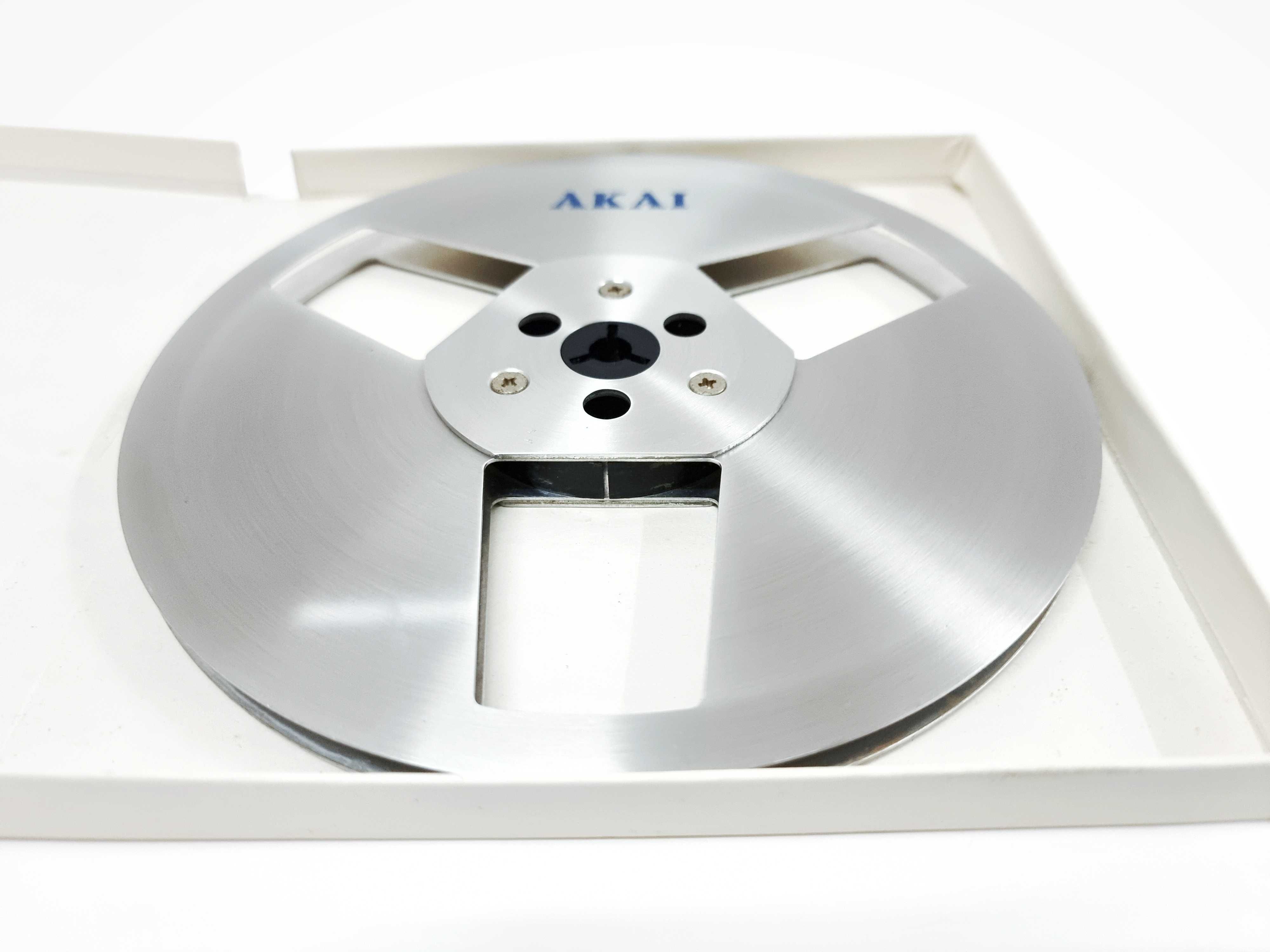 R-7M Akai 7" Empty Metallic Reel no estojo original