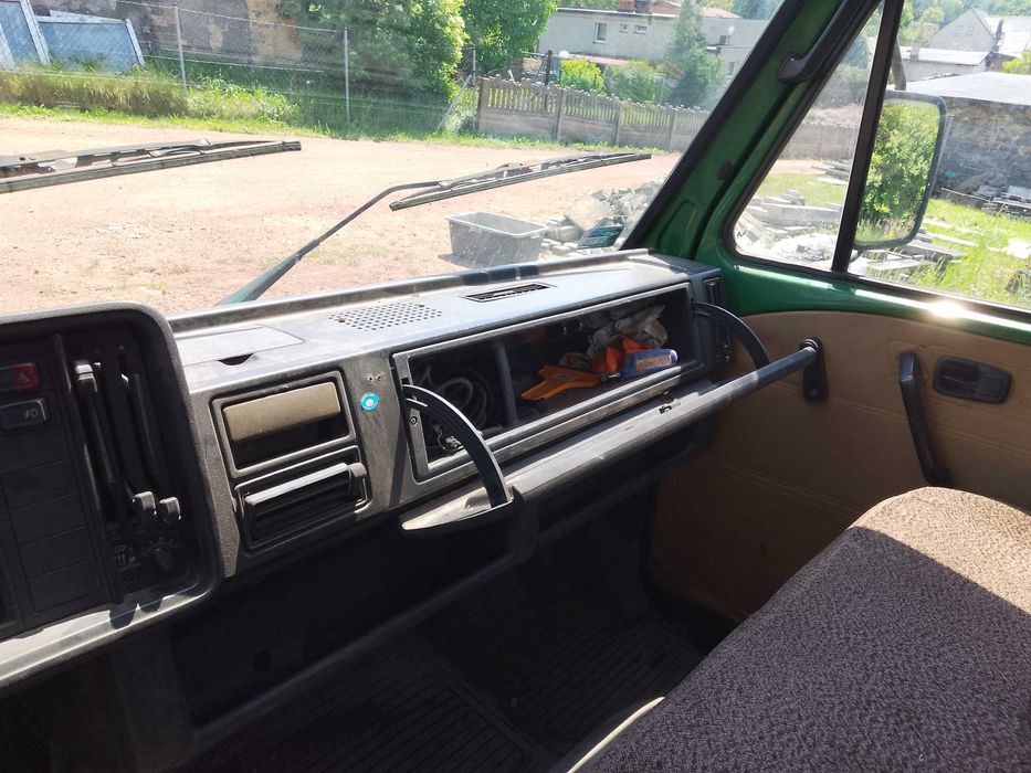 Sprzedam niezawodnego  Vw Lt 28 2,4D cena 6500zł