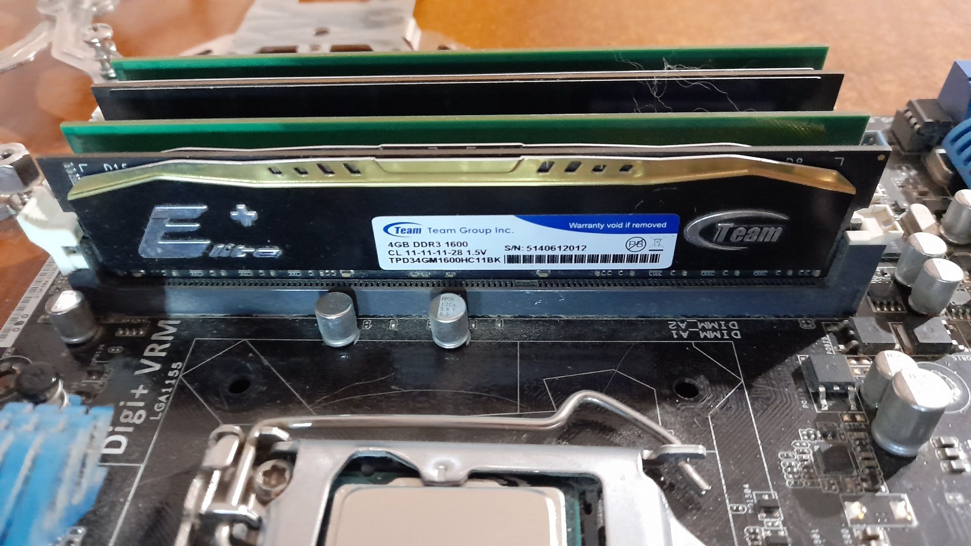 Комплект Материнка Asus p8p67 ,процессор intel core i7 2600k, озу 16gb