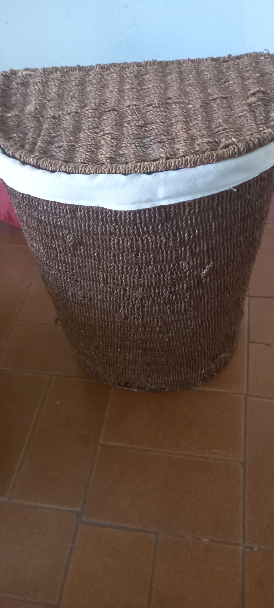 Cesto de verga com forro