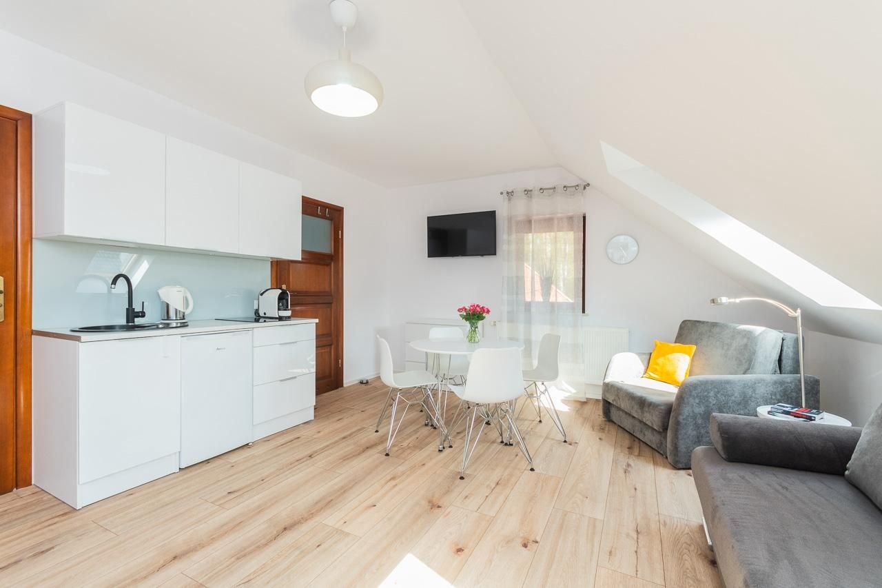 Apartamnety , pokoje TERMIN OD 29.08  WILLA POD DĘBEM J