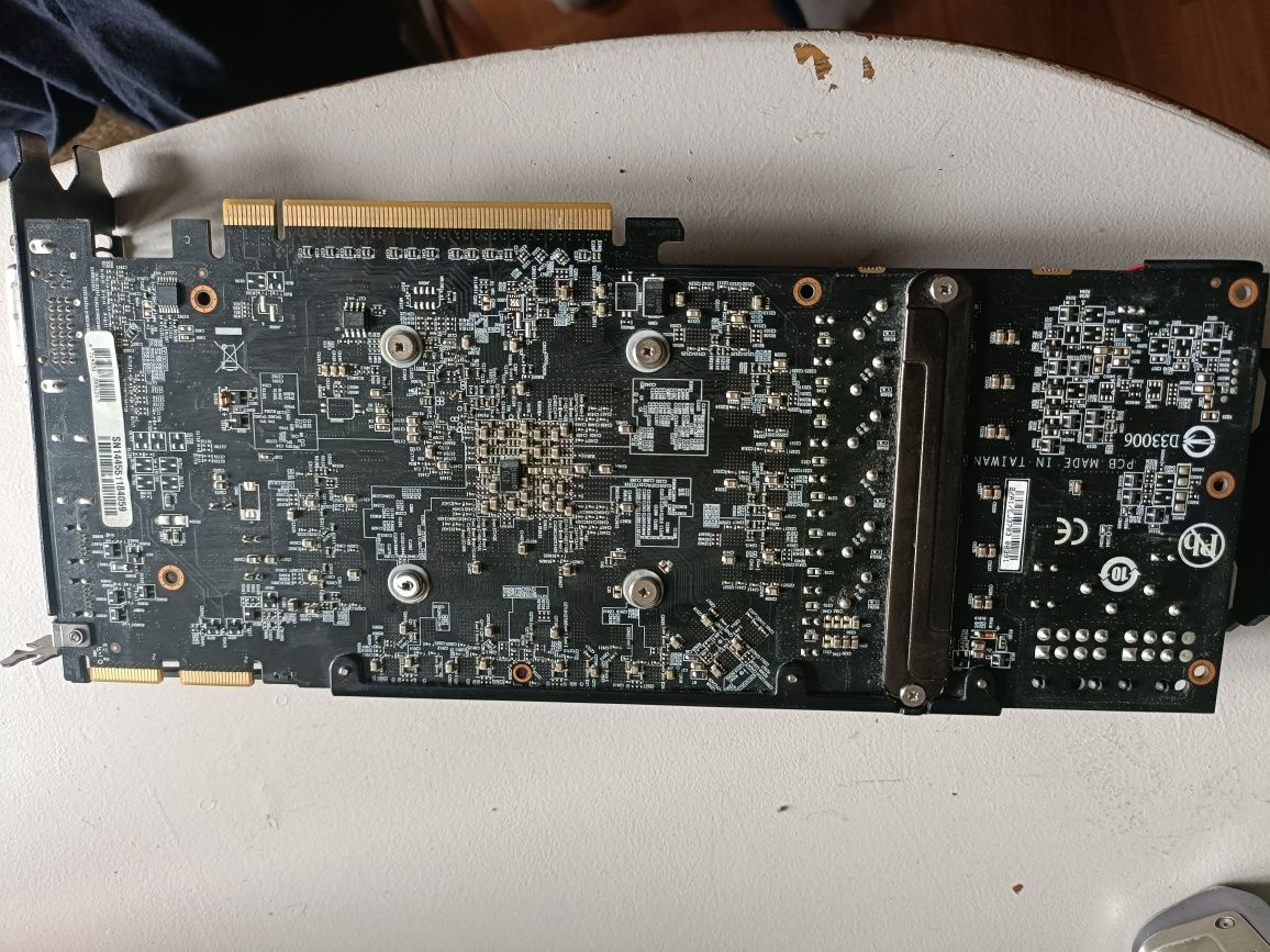 Gigabyte GV-R928WF3OC-3GD REV:1.0