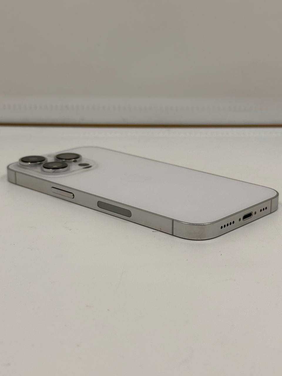 iPhone 14 Pro 256Gb Silver Neverlock ГАРАНТИЯ 6 Месяцев МАГАЗИН