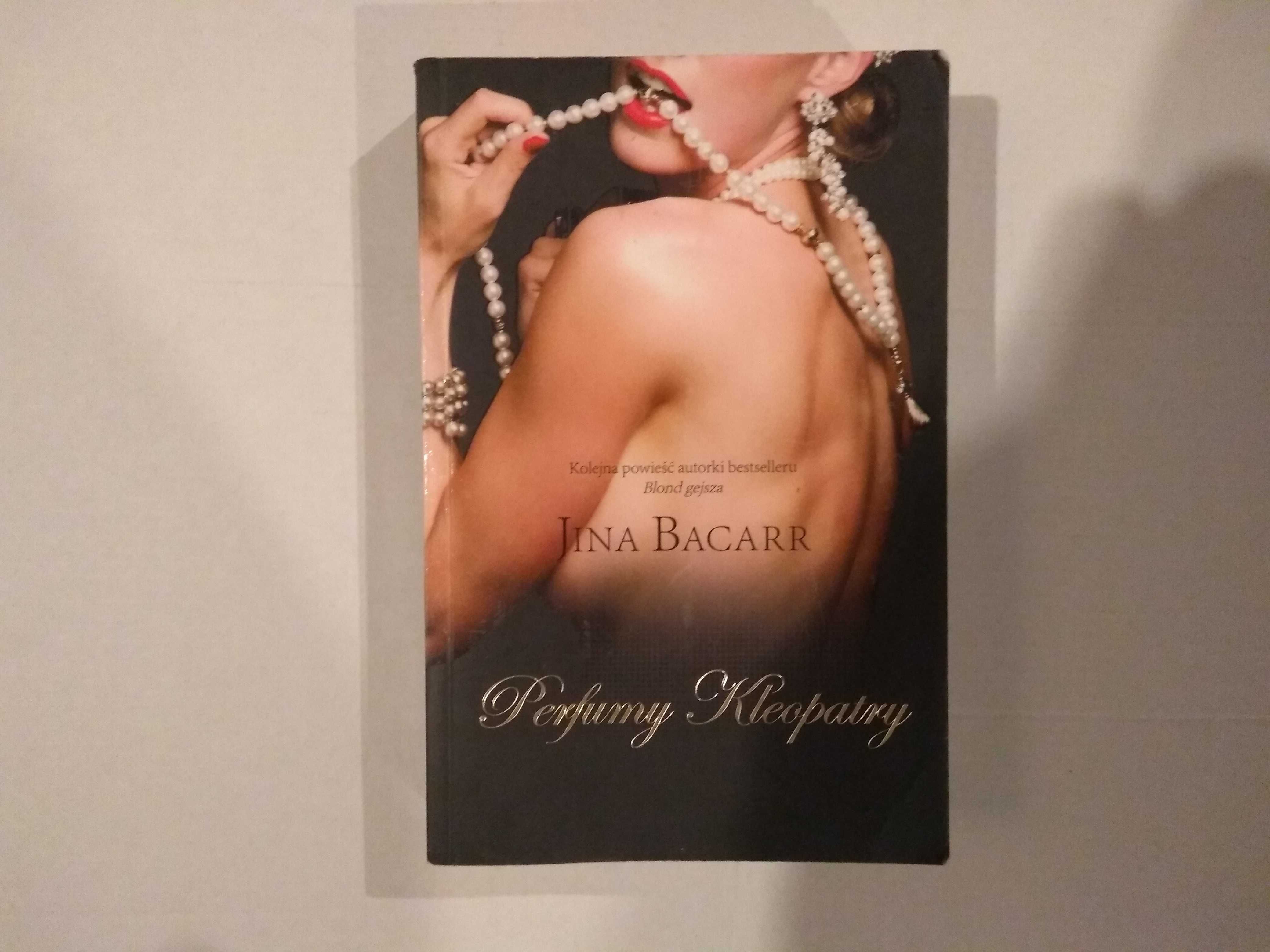 Dobra książka - Perfumy Kleopatry Jina Baarr (F9)