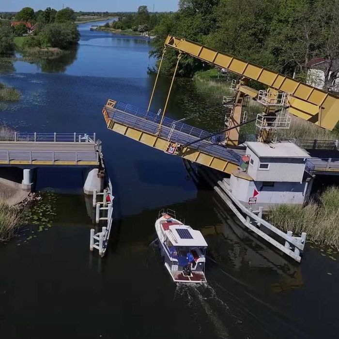 Czarter Bez Patentu jacht motorowy hausboat Calipso 750 Pętla Żuławska
