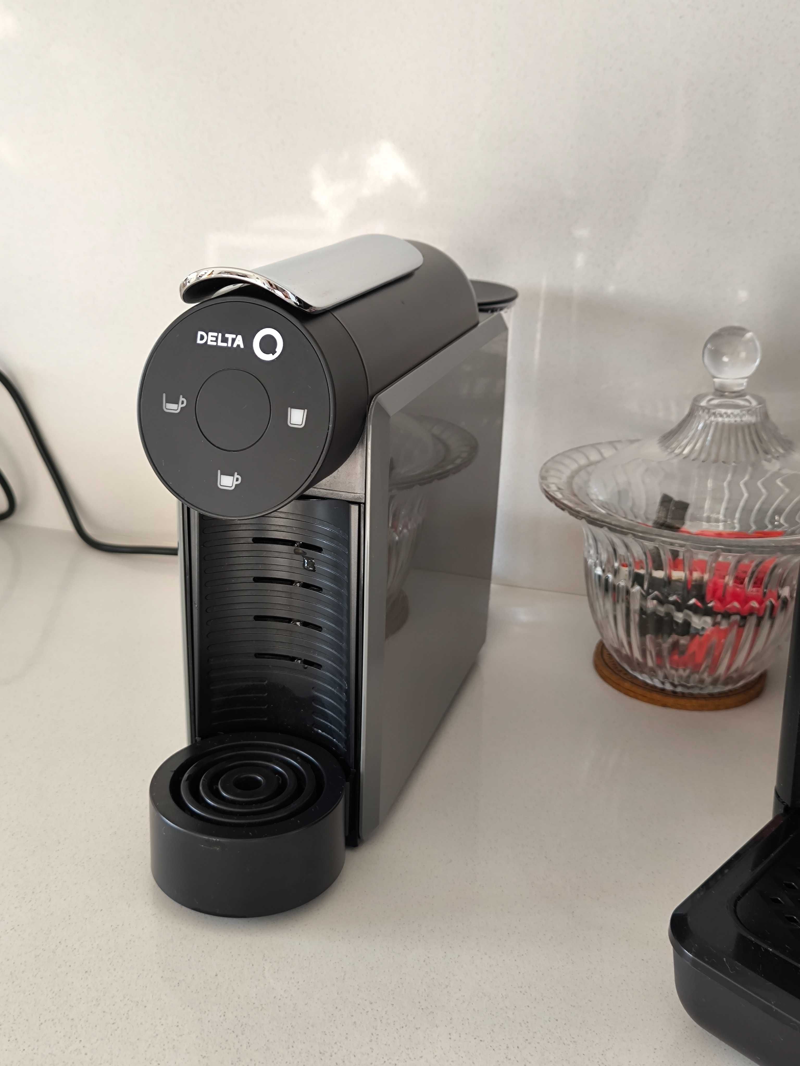 Máquina de Café DELTA Q Mini Qoo