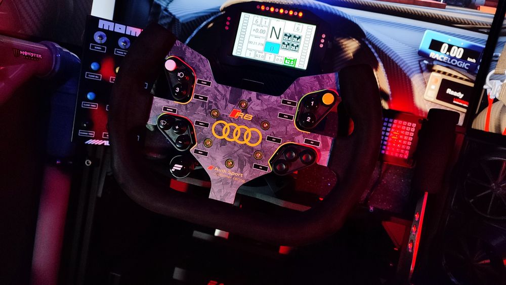 Clubsport Hub da Fanatec + QR2 + Volante MZW Audi R8 + Volante R300