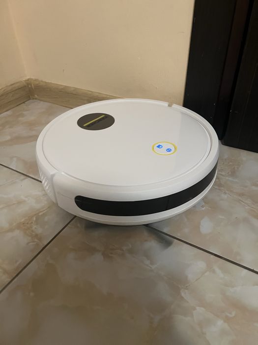 Продам робот-пилосос Karcher rcv 2