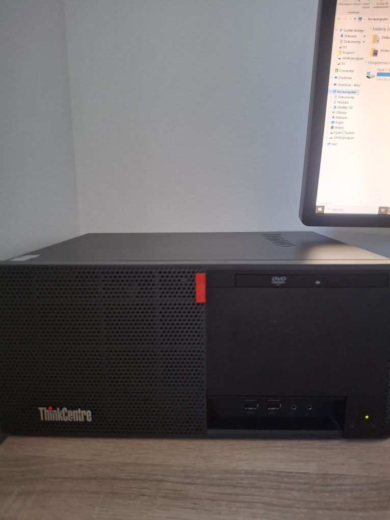 Komputer lenovo Thinkcentre i monitor Dell