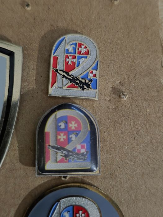 12 Baza Lotnicza Mirosławiec odznaka i miniaturki