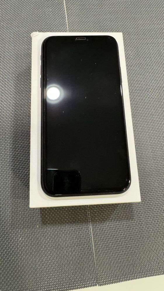 Iphone XR black 128gb в ідеальному стані
