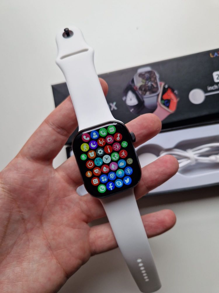 Smartwatch S9 biały