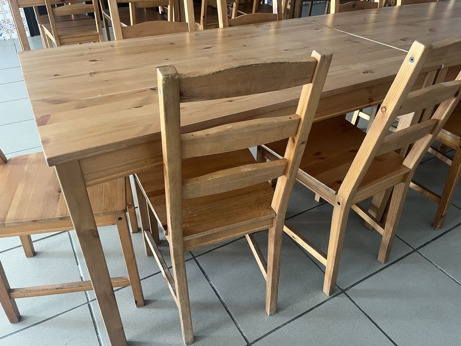 Mesa em bom estados como novas.